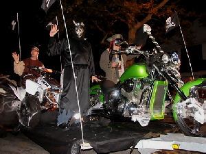 float with bikes02