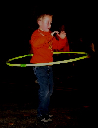 hula hoop kid the entire parade route