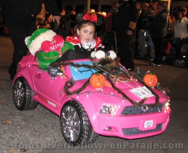barbie car