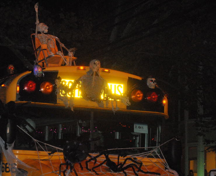 2 Lead School bus Skel